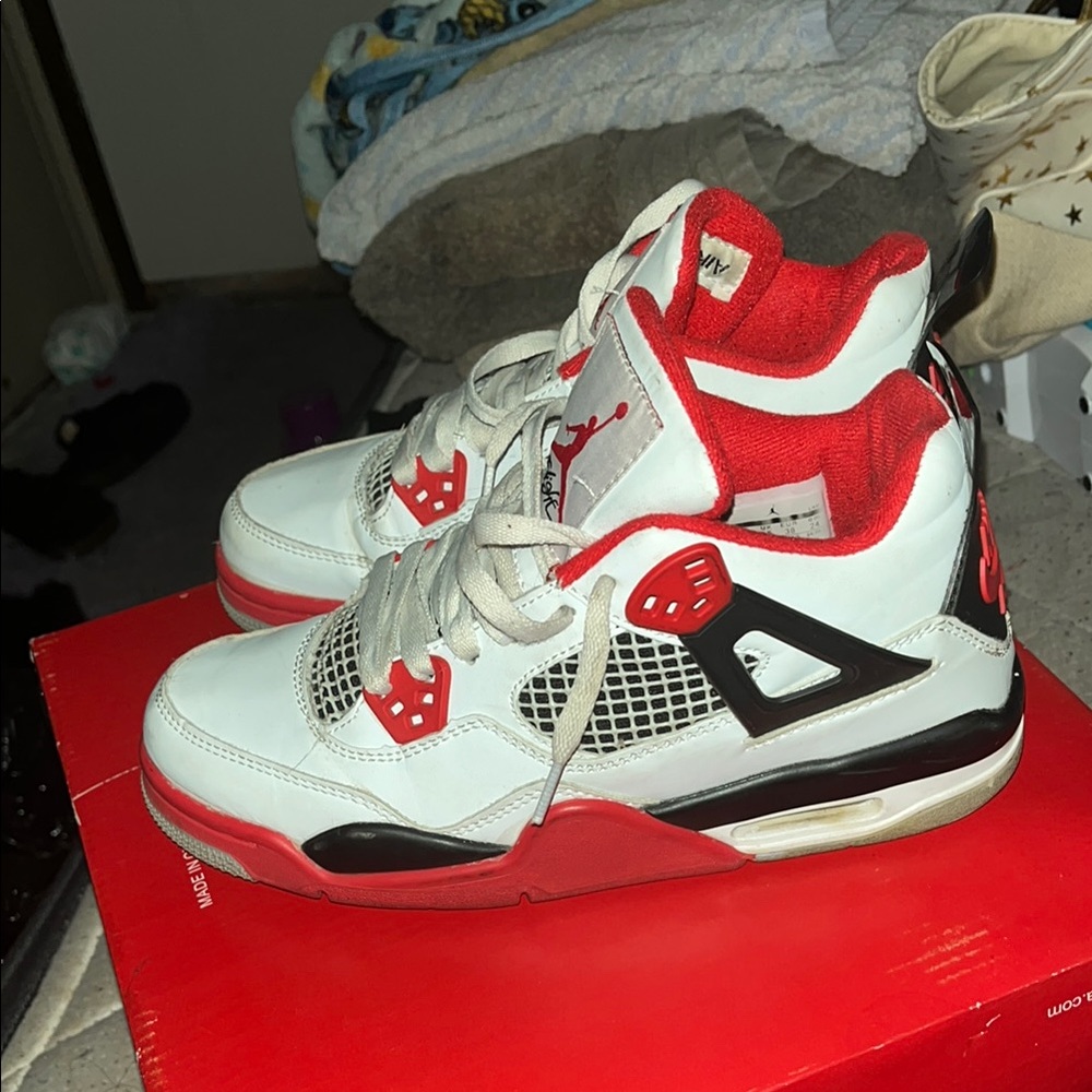 Air Jordan 4 Retro White Red Sneakers